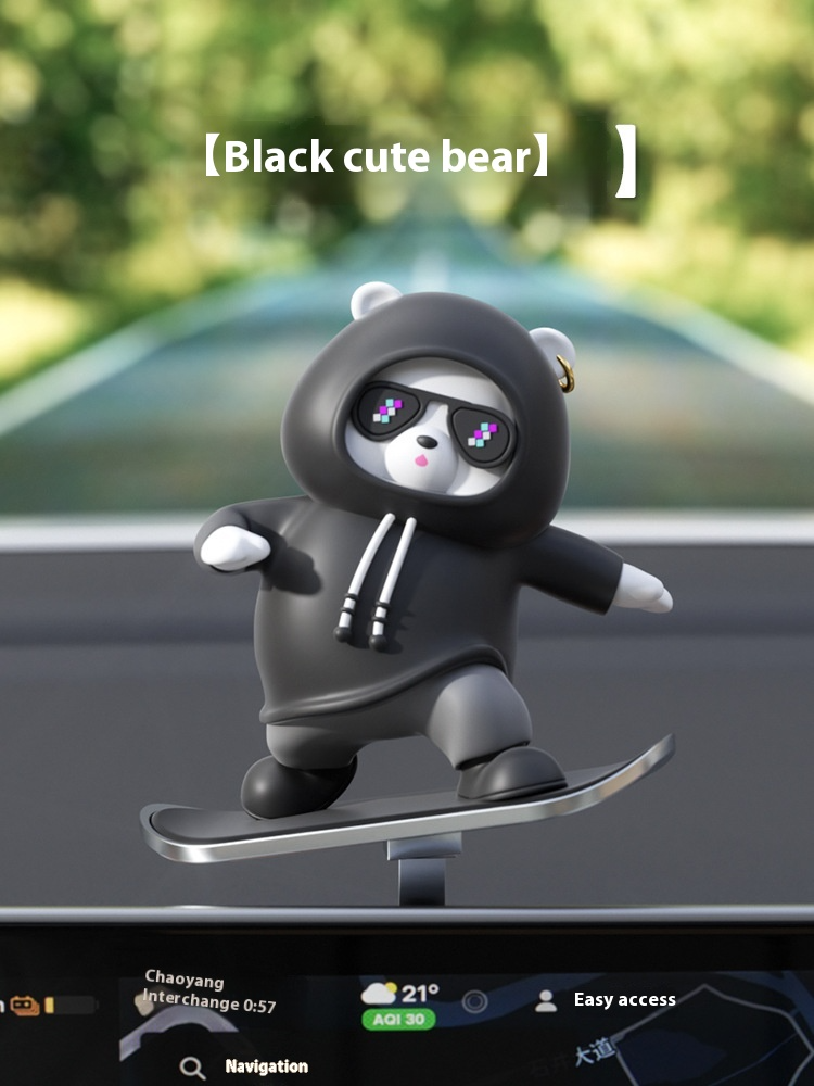 Ours de dessin animé pour voiture de skateboard