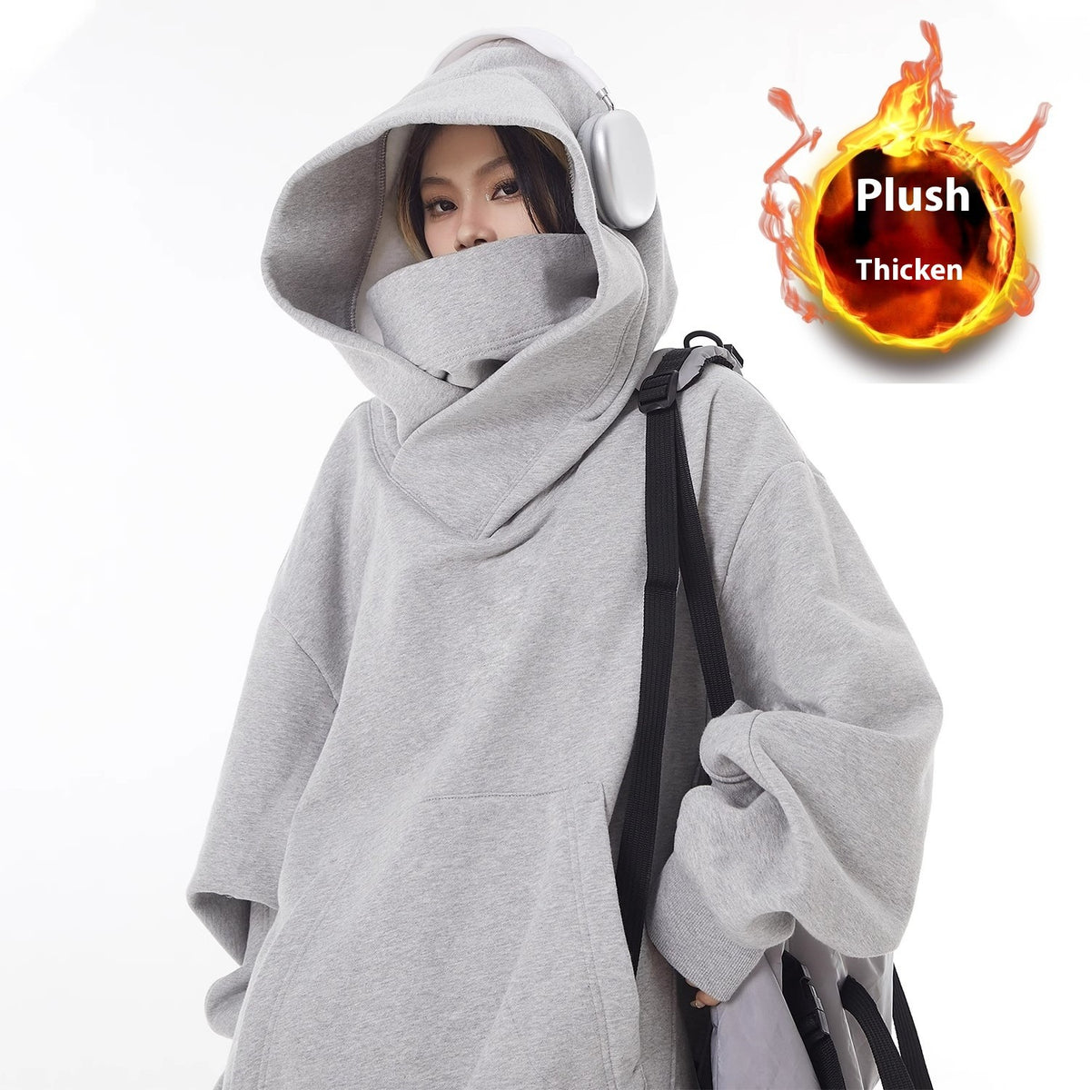 Weiter Hoodie mit hohem Kragen und Fleecefutter